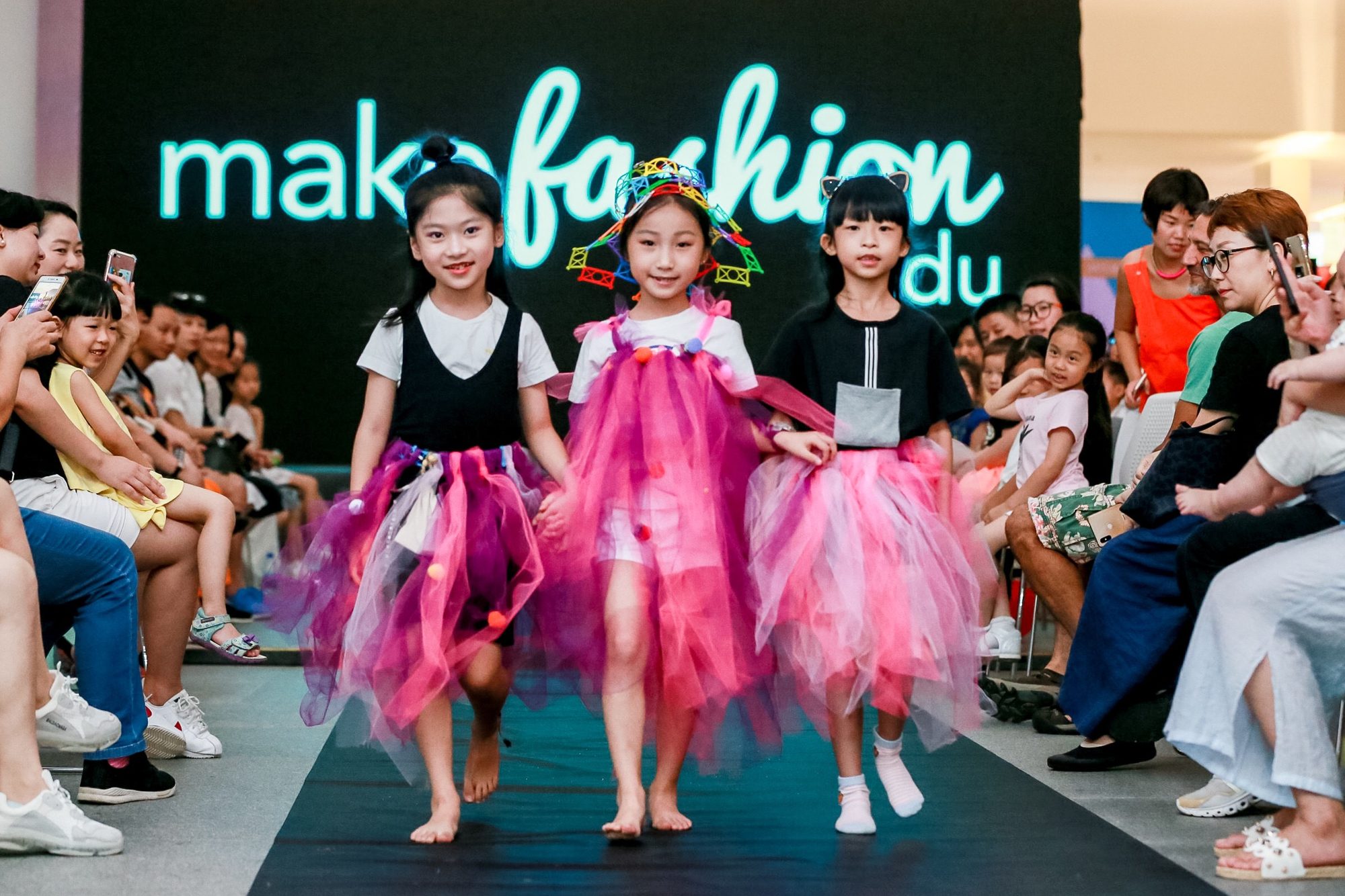 MakeFashion Edu student at work